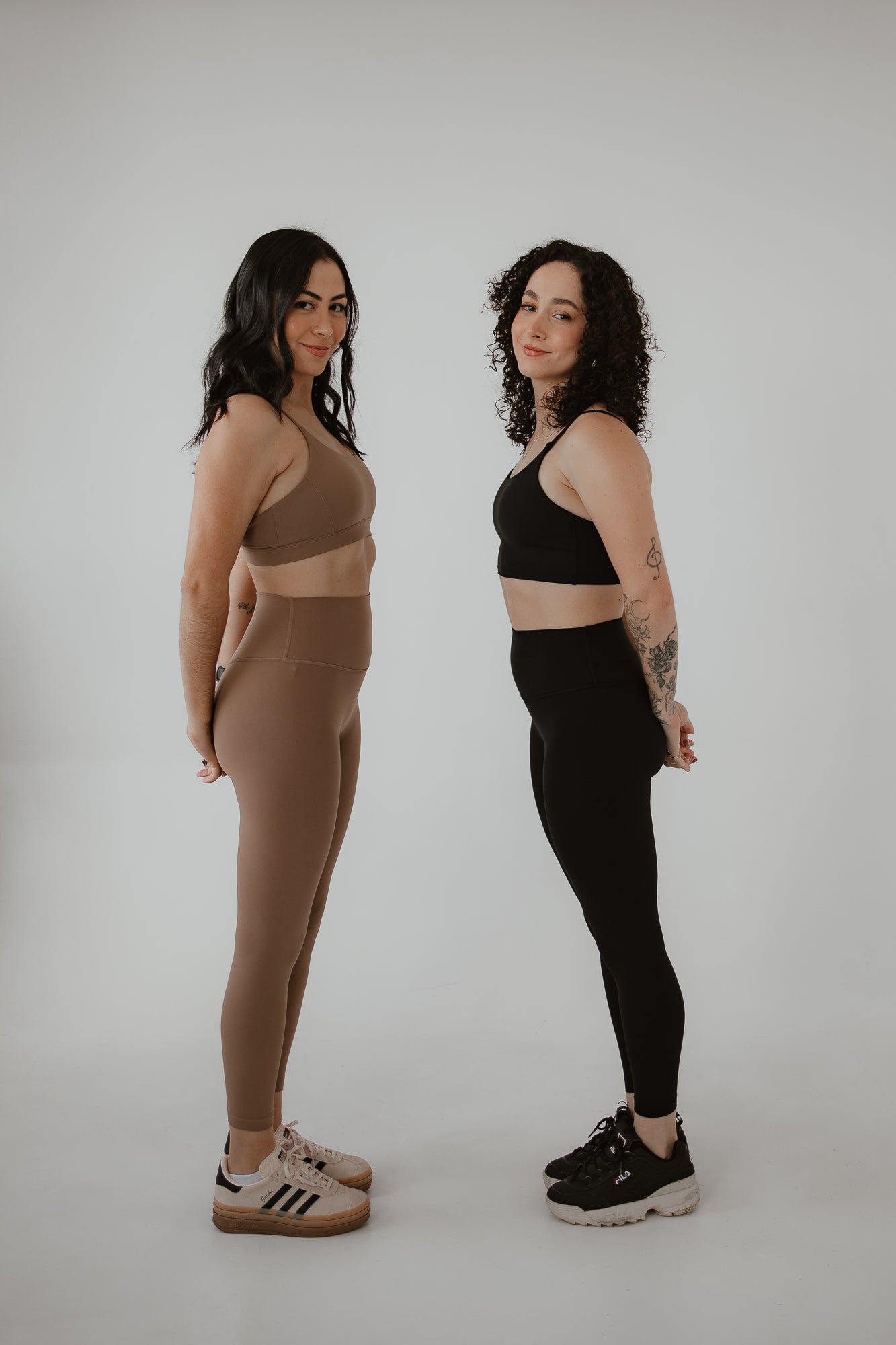 kit 2 leggings manteiga - preta e doce de leite