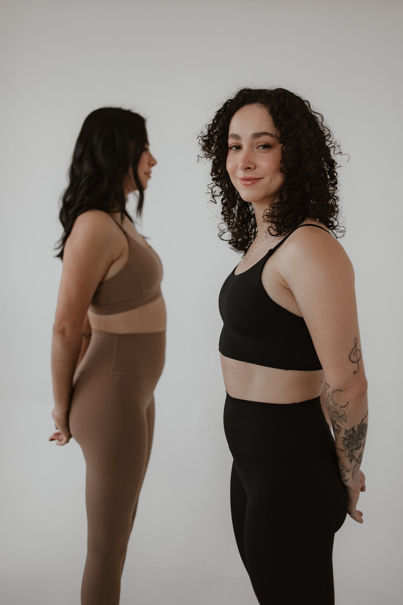 kit 2 leggings manteiga - preta e doce de leite